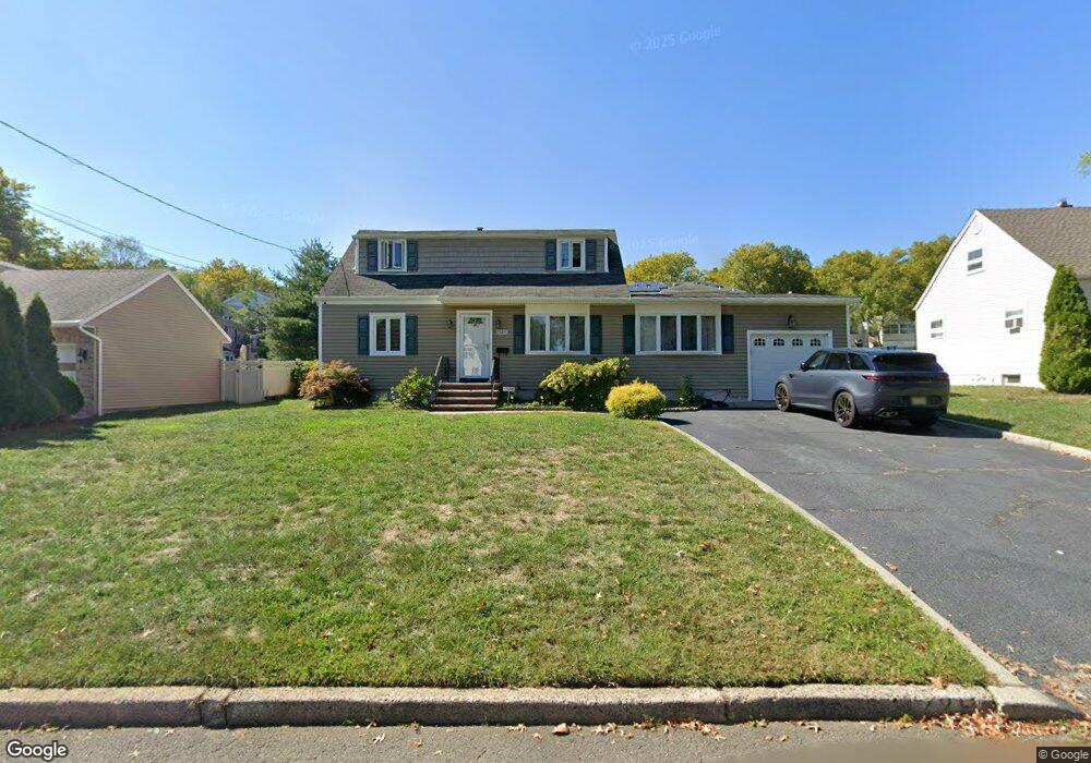 225 Ehret St, Paramus, NJ 07652 - photo 1