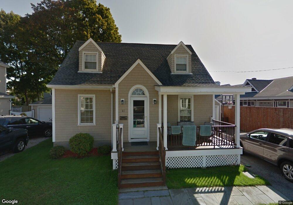 41 Weaver Ave, Newport, RI 02840 - photo 1