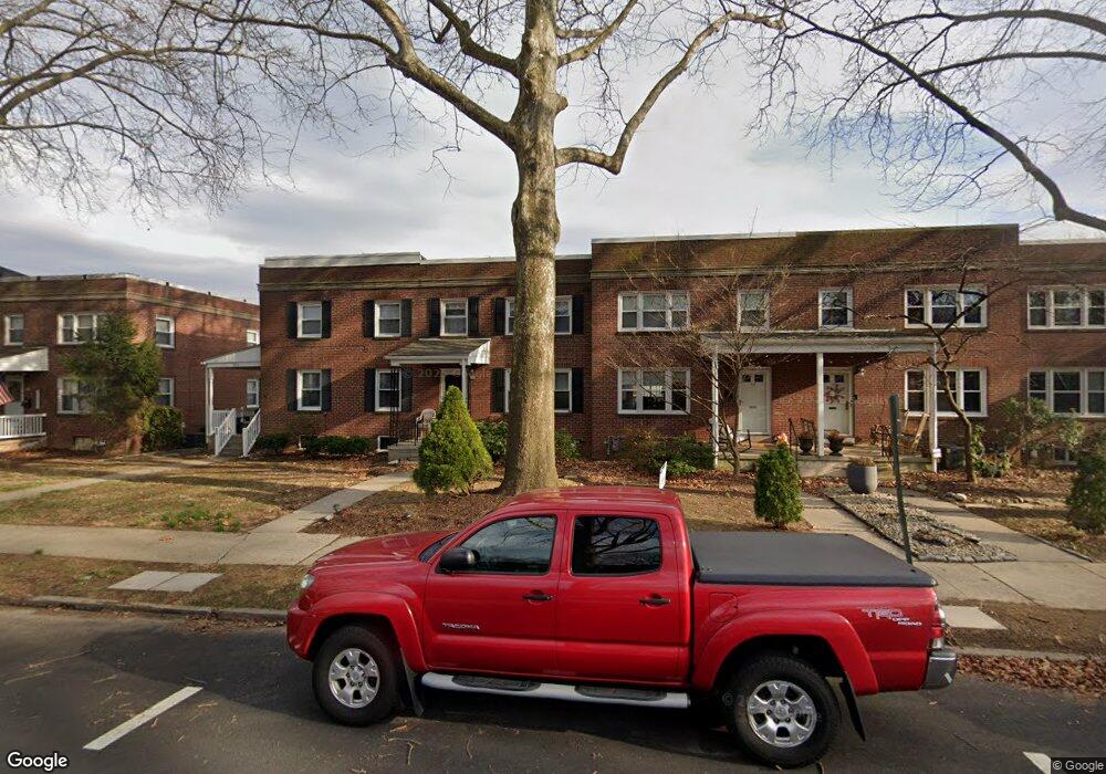 335 Sycamore Rd, Reading, PA 19611 - photo 1