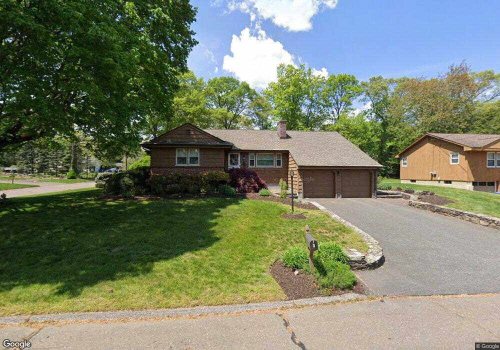 3 Stony Brook Cir, Trumbull, CT 06611 - photo 1