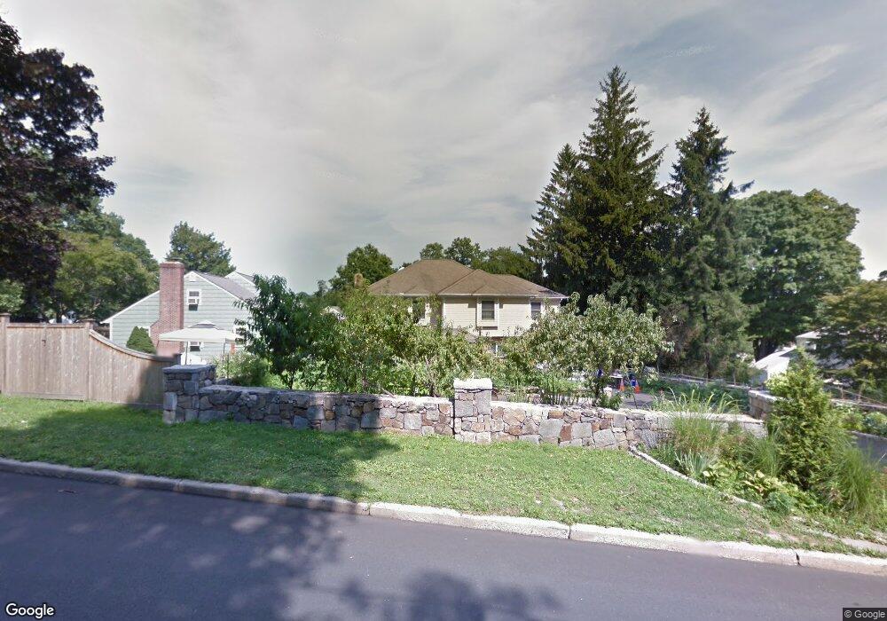 685 Newfield Ave, Stamford, CT 06905 - photo 1