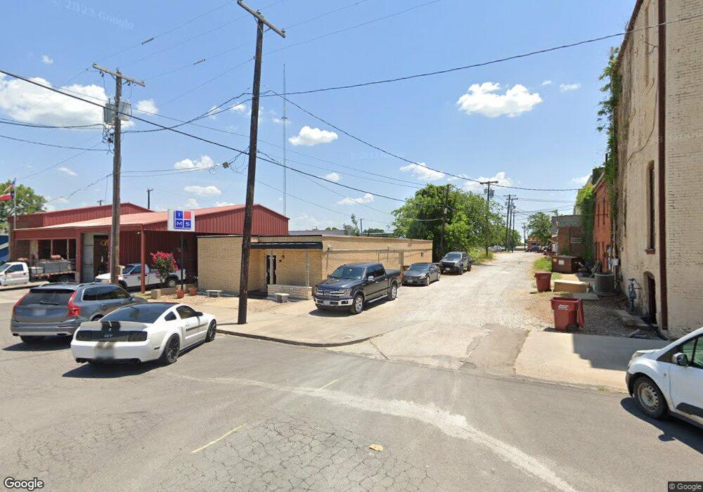 210 E 5th St, Bonham, TX 75418 - photo 1