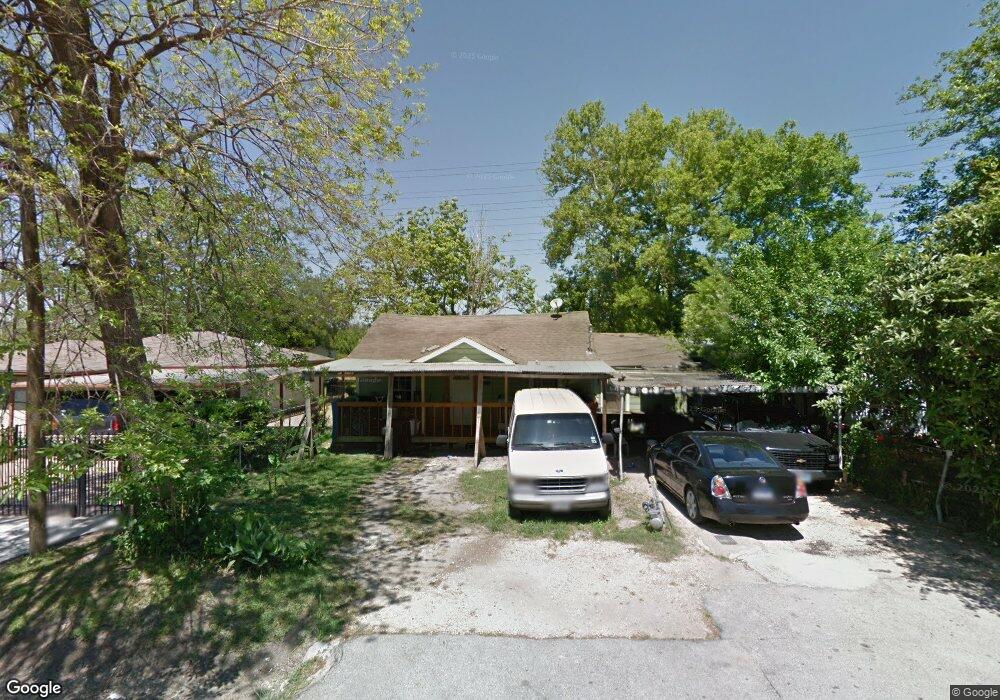 3301 Creston Dr, Houston, TX 77026 - photo 1