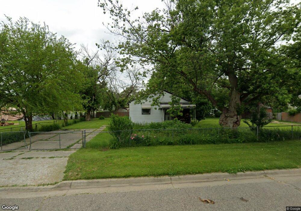 1290 W Kurtz Ave, Flint, MI 48505 - photo 1