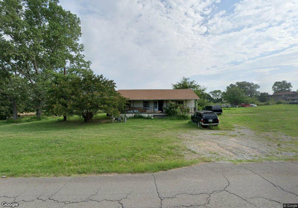 1901 E Texas St, Denison, TX 75021 - photo 1