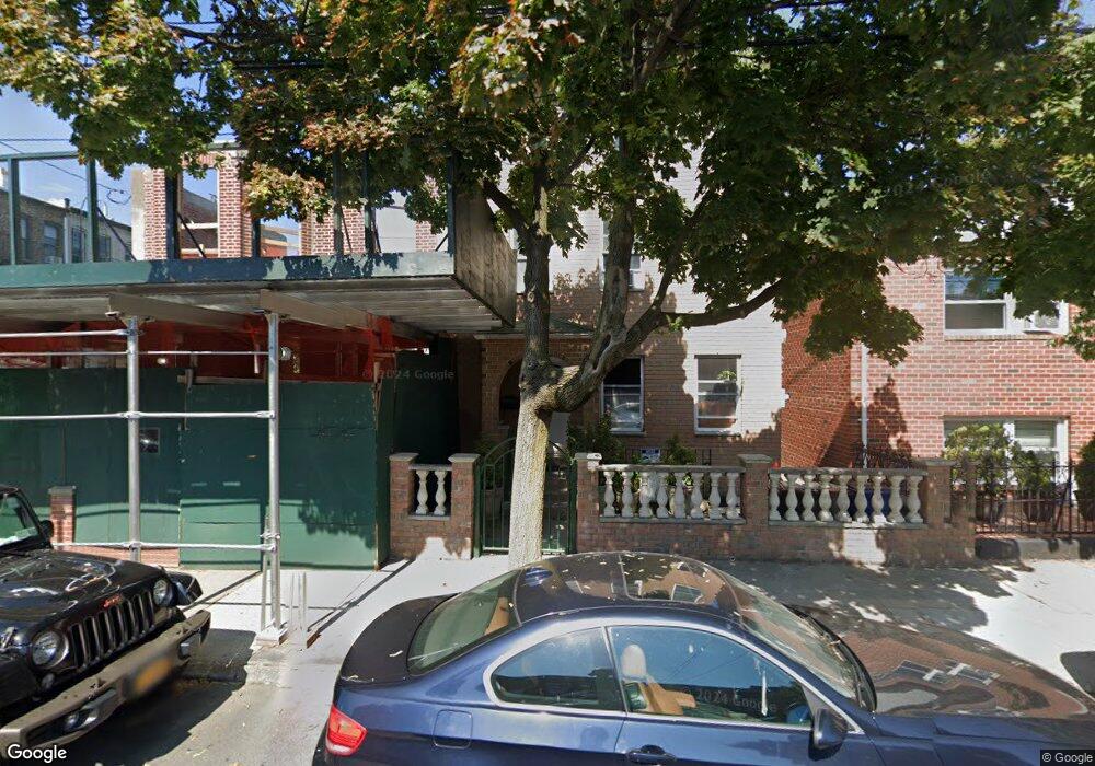 2850 47th St, Astoria, NY 11103 - photo 1