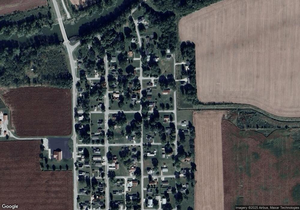 233 E Pennsylvania St, Andrews, IN 46702 - photo 1