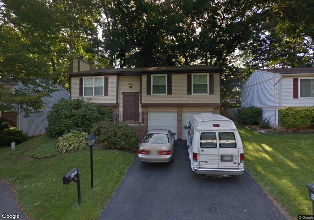 9107 Hunting Pines Place, Fairfax, VA 22032 - photo 1