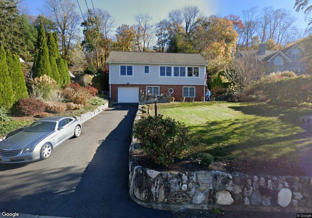 36 Lavelle Ave, New Fairfield, CT 06812 - photo 1