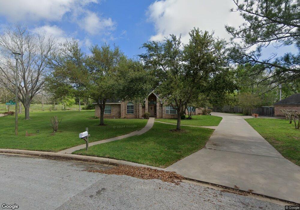 2921 Oak Dr, Bay City, TX 77414 - photo 1