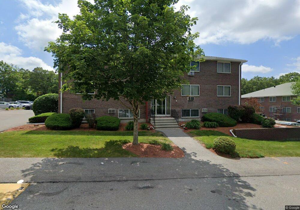 33 E Meadow Ln unit 53, Lowell, MA 01854 - photo 1