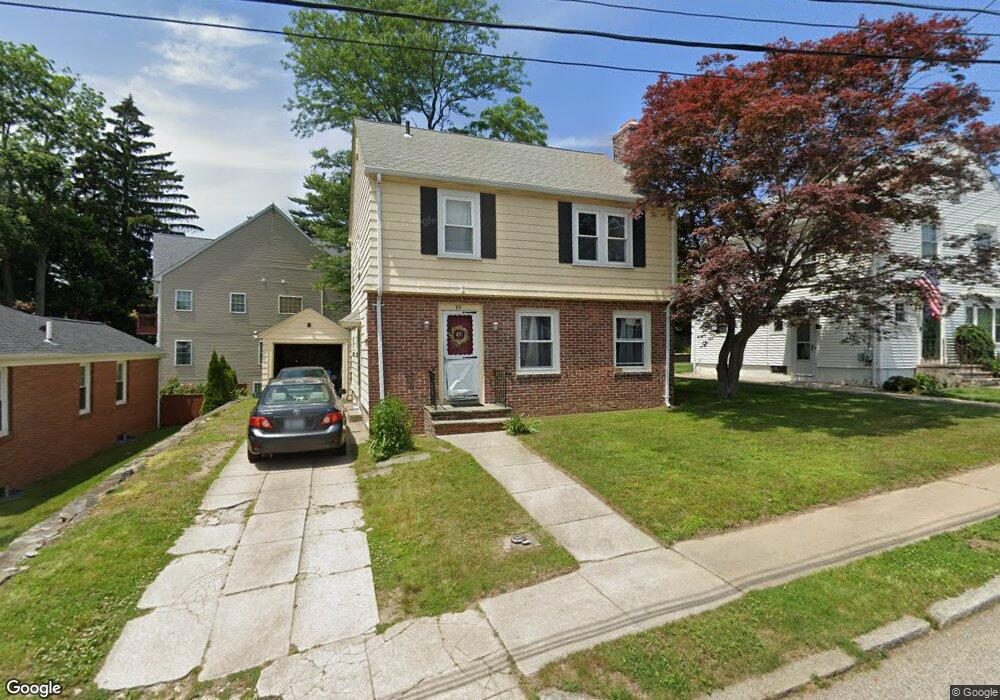 19 Alhambra Cir, Cranston, RI 02905 - photo 1