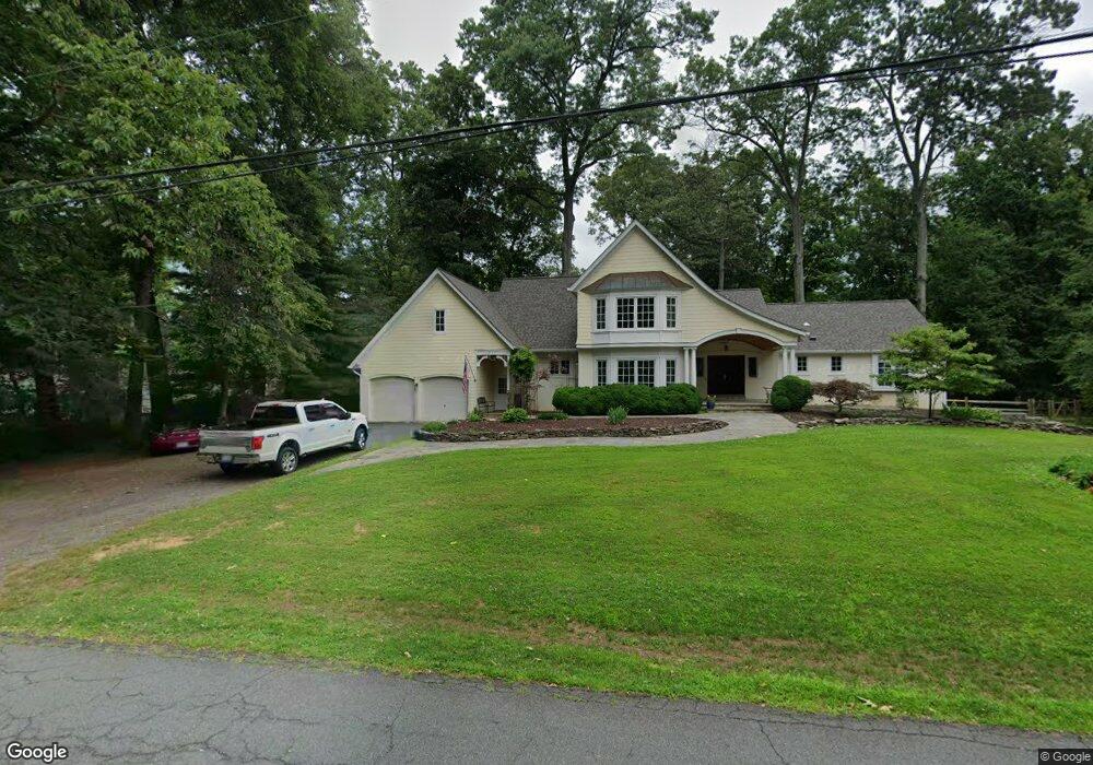 8646 Mchenry St, Vienna, VA 22180 - photo 1