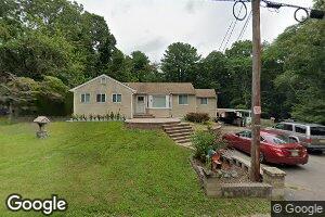 4 Washington Ave, Monroe Township, NJ 08831