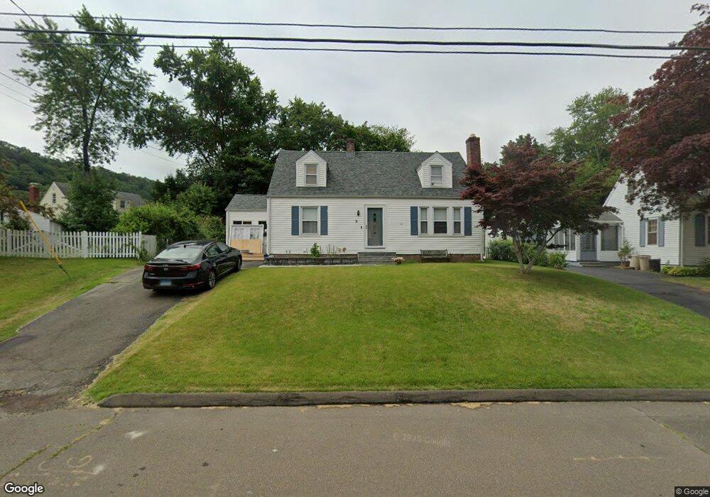 8 Maplevale Rd, East Haven, CT 06512 - photo 1