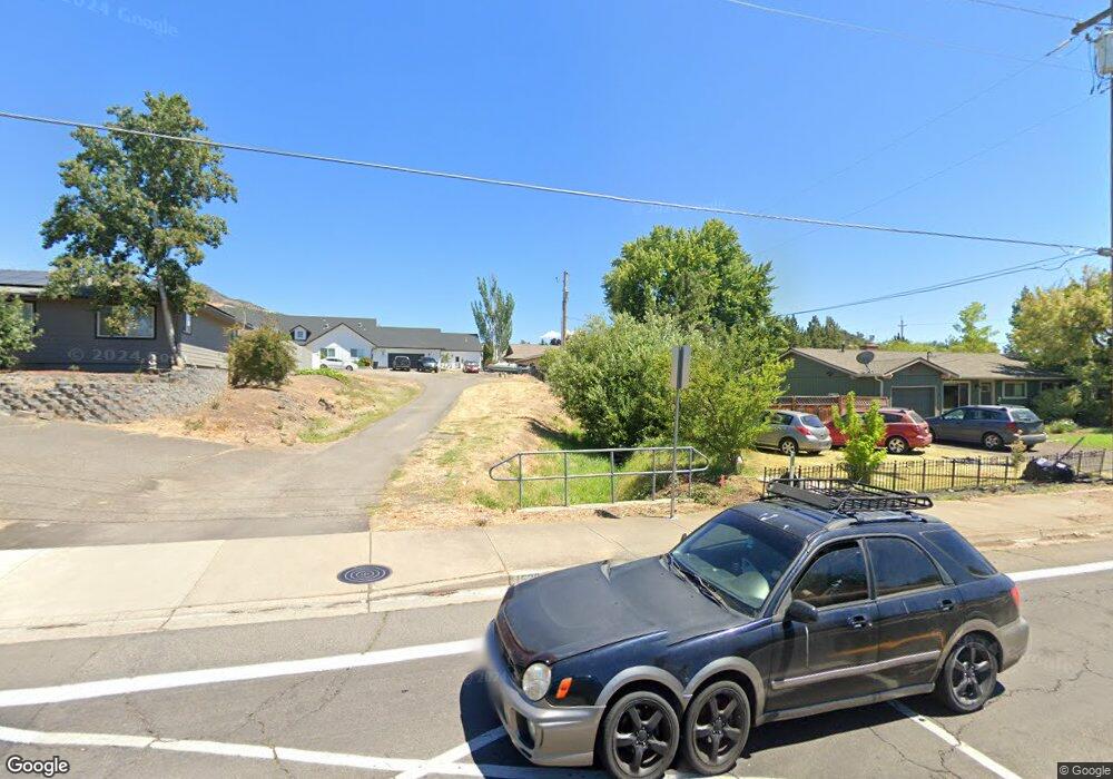 1520 Brookdale Ave, Medford, OR 97504 - photo 1