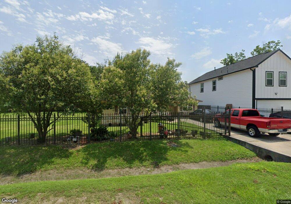 1063 Saint Clair St, Houston, TX 77088 - photo 1