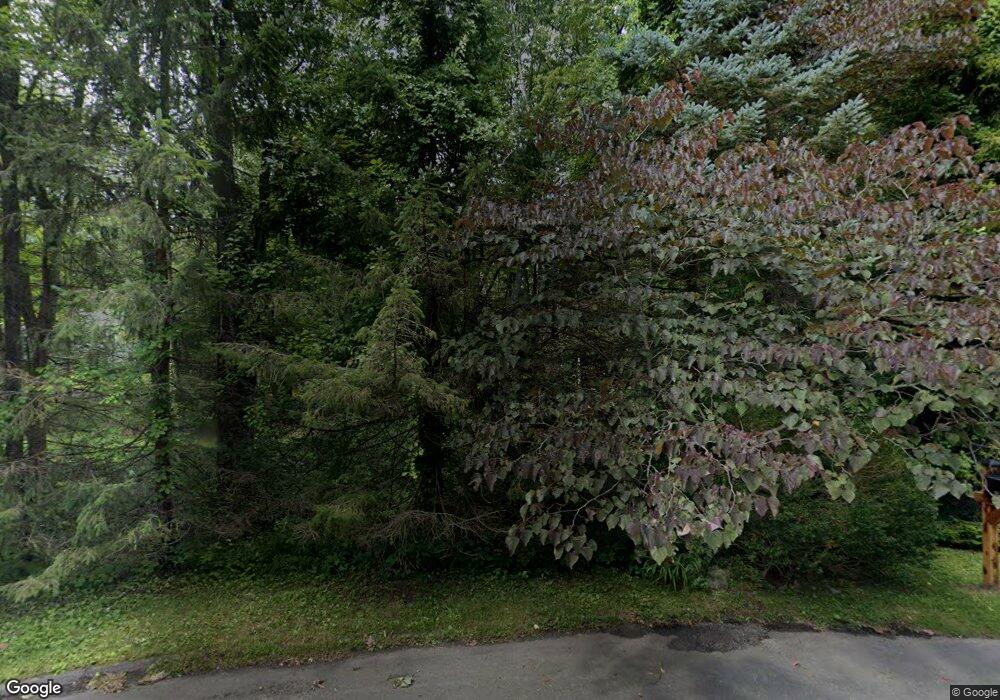 5 Hemlock Trail, Redding, CT 06896 - photo 1