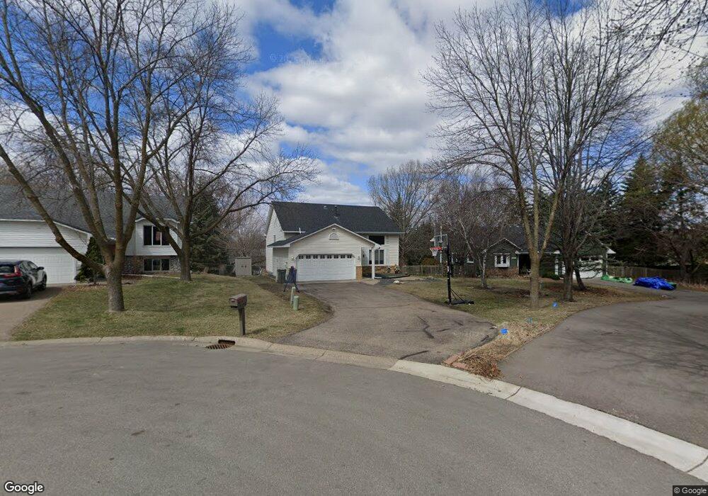 6214 Cranberry Ln, Eden Prairie, MN 55346 - photo 1