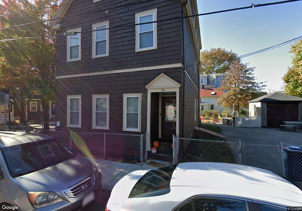 86 Montgomery St unit 1, Cambridge, MA 02140 - photo 1