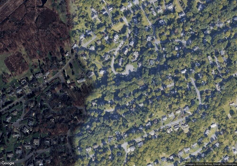 10 Tree Top Ln, Chatham, NJ 07928 - photo 1