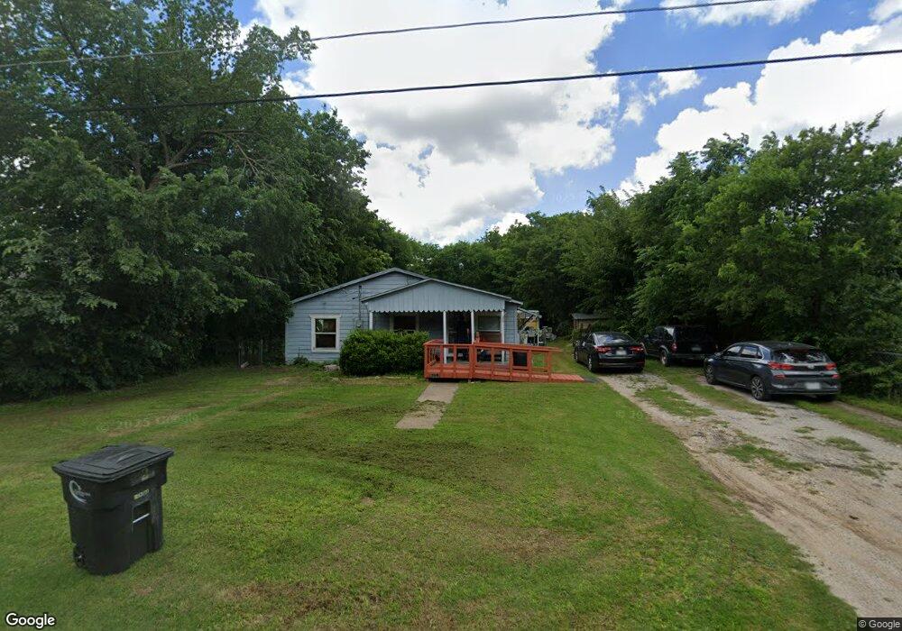 709 N Wood St, Cleburne, TX 76033 - photo 1