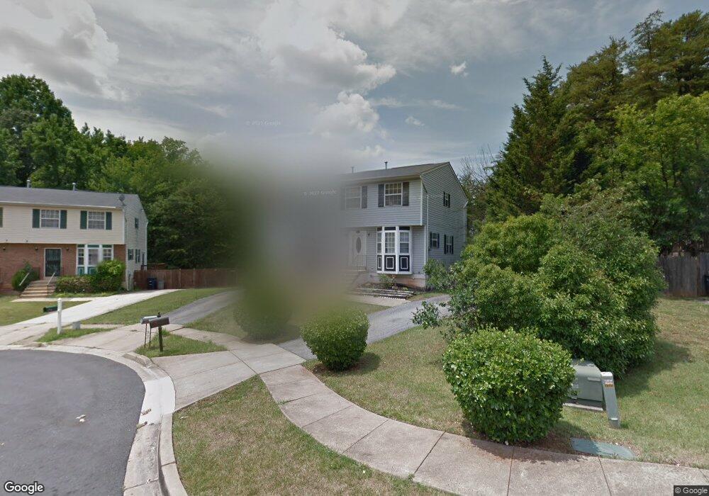 923 Central Hills Ln, Hyattsville, MD 20785 - photo 1