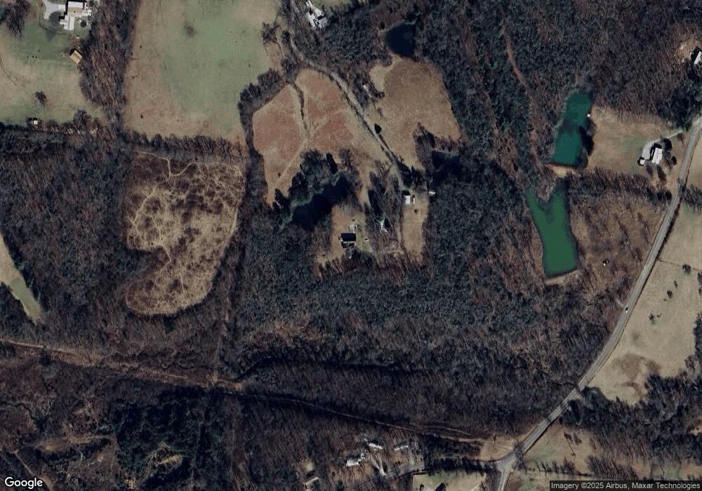 436 Kidwell Ln, Crossville, TN 38571 - photo 1