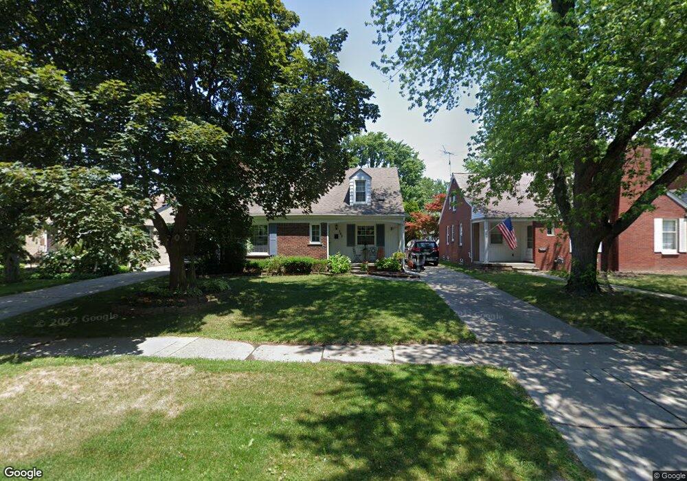 362 Ridgemont Rd, Grosse Pointe Farms, MI 48236 - photo 1