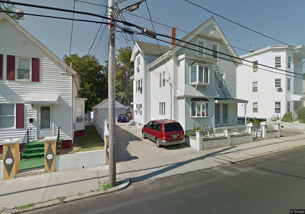 706 Weeden St unit 1st. Floor, Pawtucket, RI 02860 - photo 1