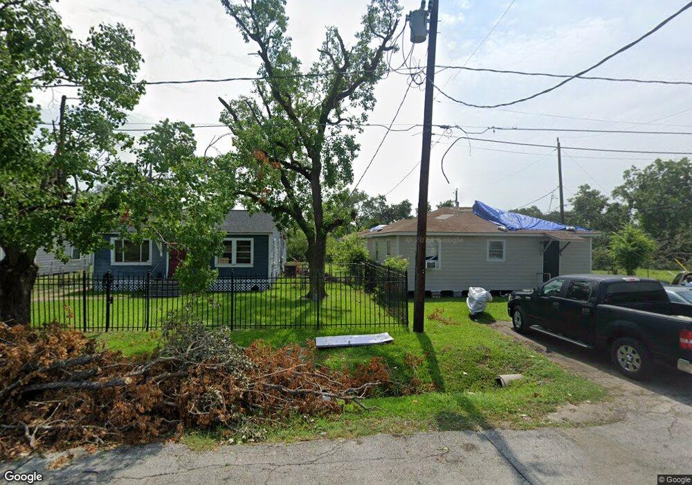 4814 Wayne St, Houston, TX 77026 - photo 1