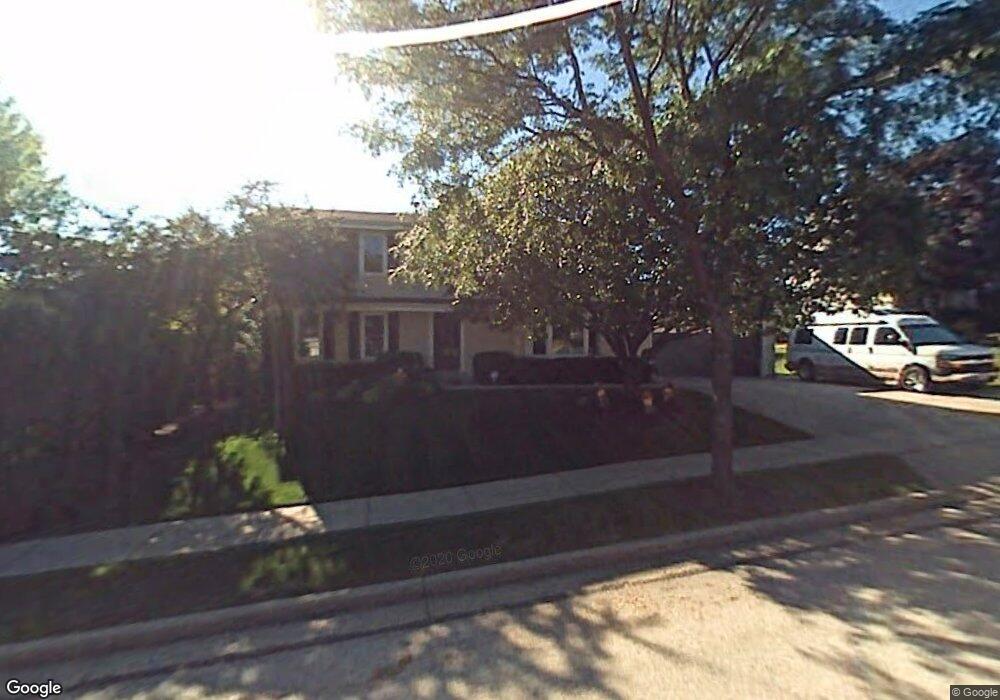 1904 Fieldcrest Ln, Waukesha, WI 53186 - photo 1