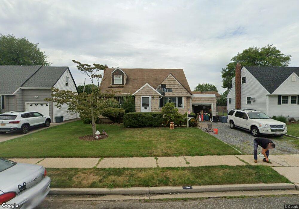 174 Noell St, Levittown, NY 11756 - photo 1