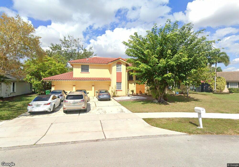 10101 SW 18th St, Davie, FL 33324 - photo 1