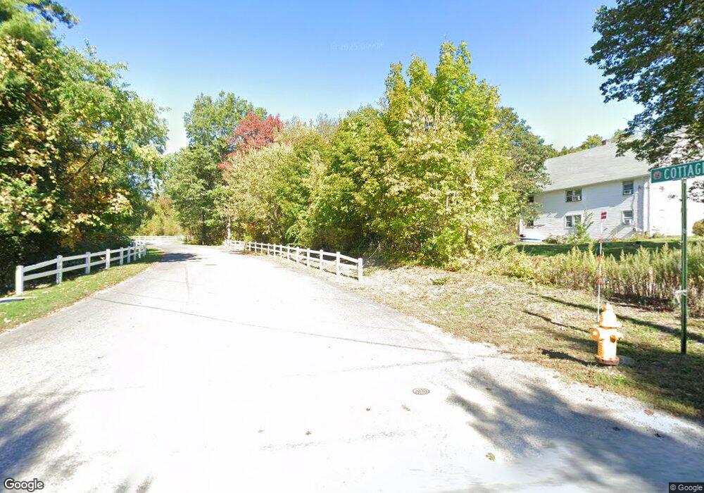 4 Cottage Ln, Lancaster, MA 01523 - photo 1