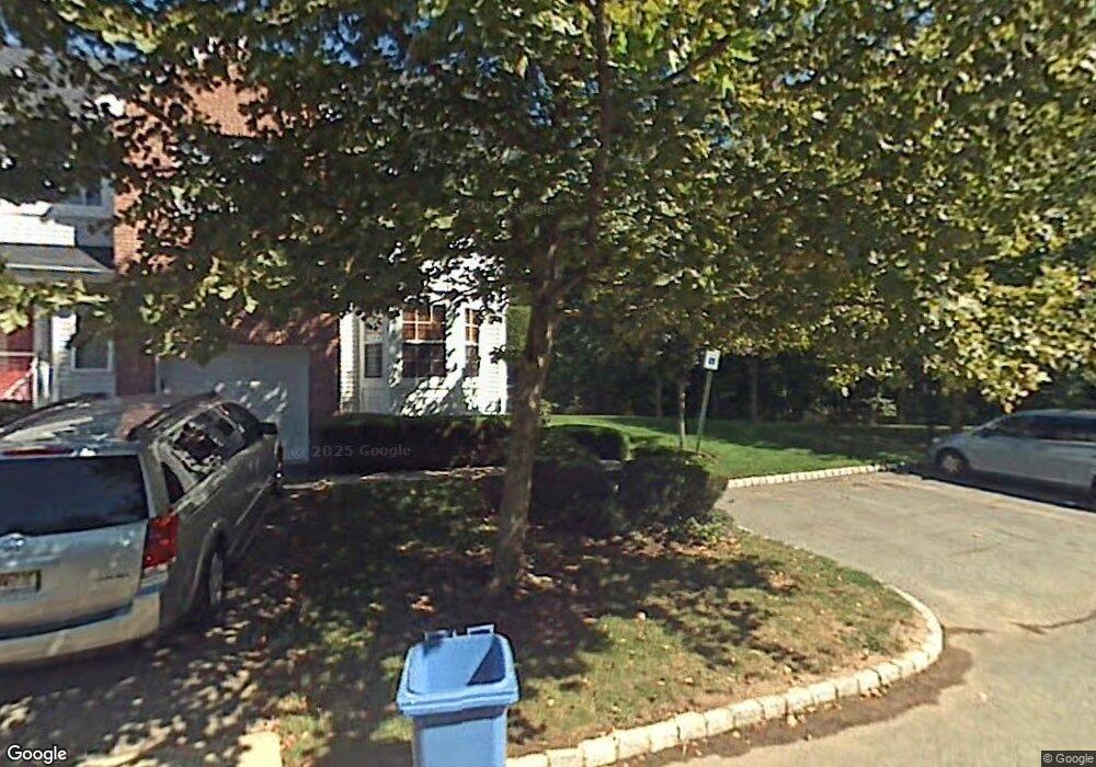 282 Shady Oak Ct, Piscataway, NJ 08854 - photo 1