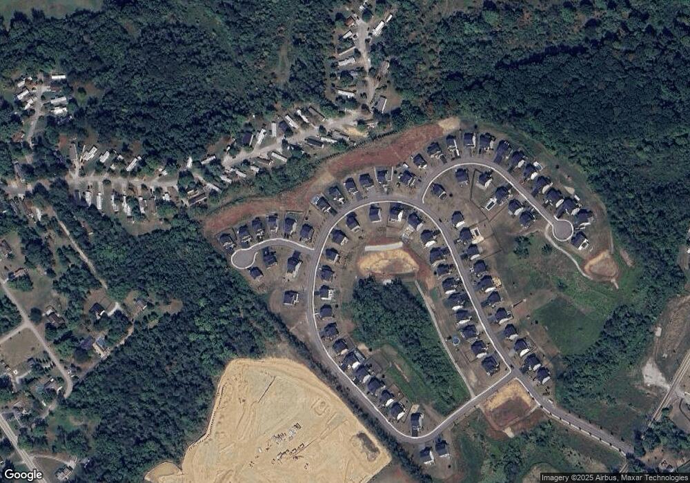 335 Crossing Dr, Eighty Four, PA 15330 - photo 1