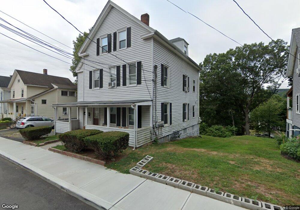 172 Mount Pleasant St unit 3, Meriden, CT 06451 - photo 1