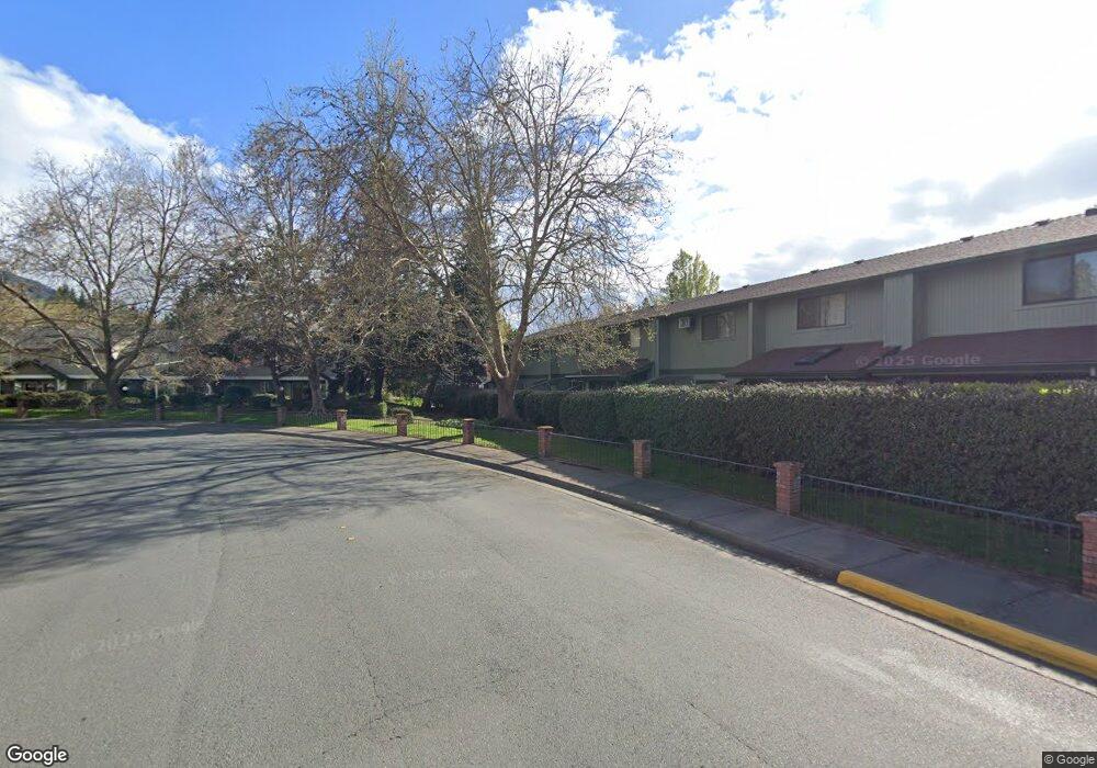 1107 Excalibur Dr, Grants Pass, OR 97526 - photo 1