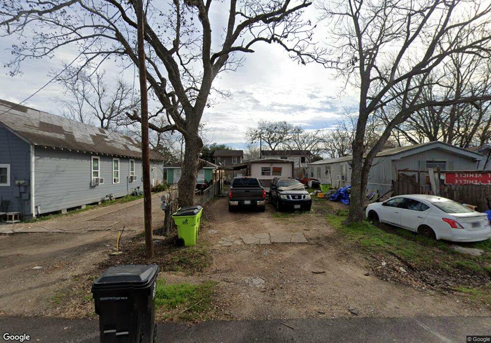 323 1st St, Rosenberg, TX 77471 - photo 1