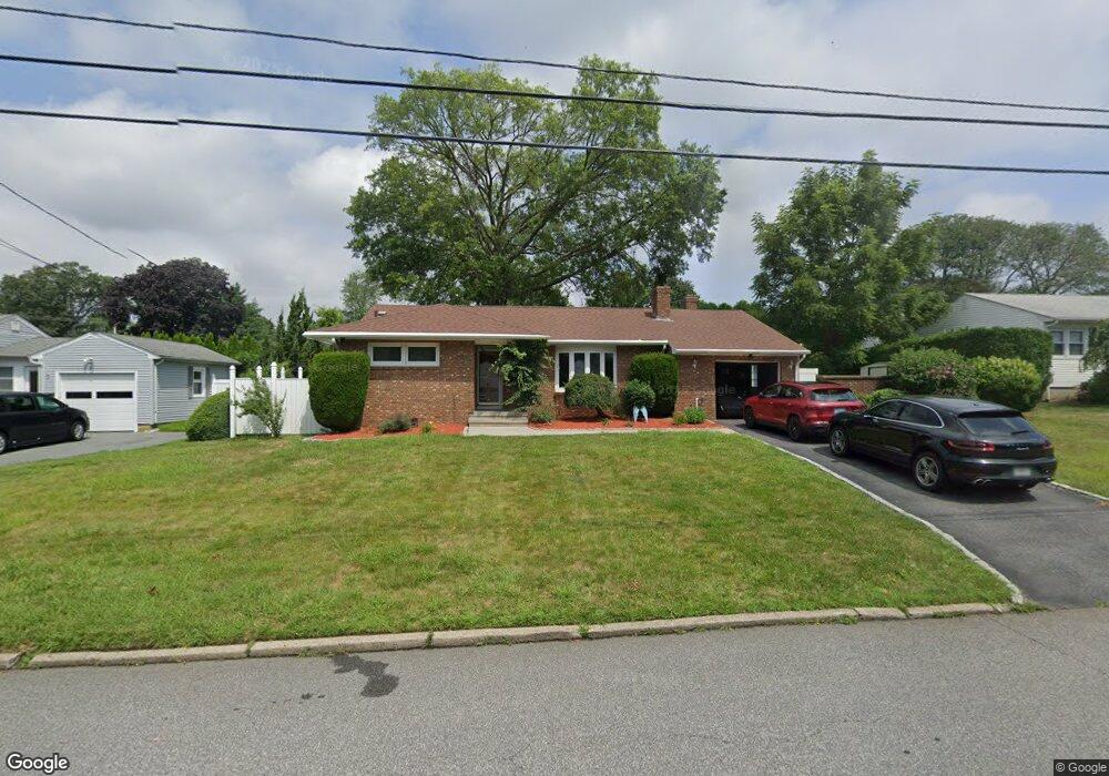 75 Belvedere Dr, Cranston, RI 02920 - photo 1