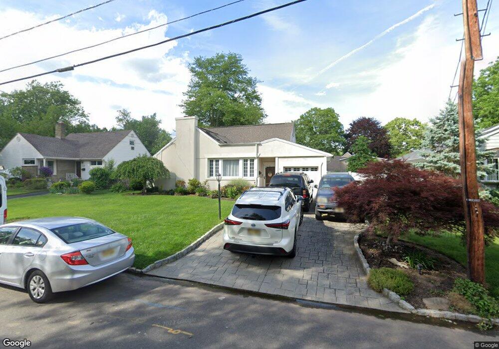 8 Tamaques Way, Westfield, NJ 07090 - photo 1