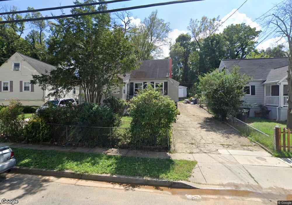 5209 N Englewood Dr, Hyattsville, MD 20785 - photo 1