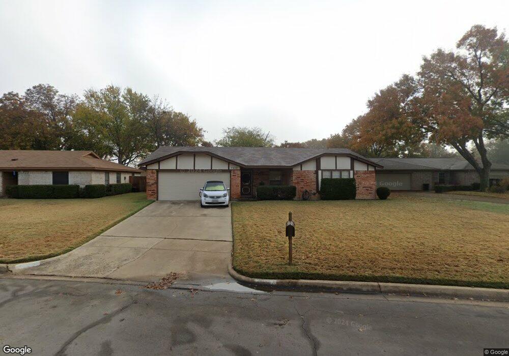 7332 Meadowbrook Dr, North Richland Hills, TX 76182 - photo 1