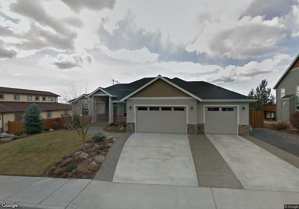 3821 SW Cascade Vista Dr, Redmond, OR 97756 - photo 1