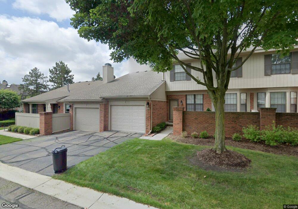 7352 Barrington Ct unit 74, West Bloomfield, MI 48322 - photo 1