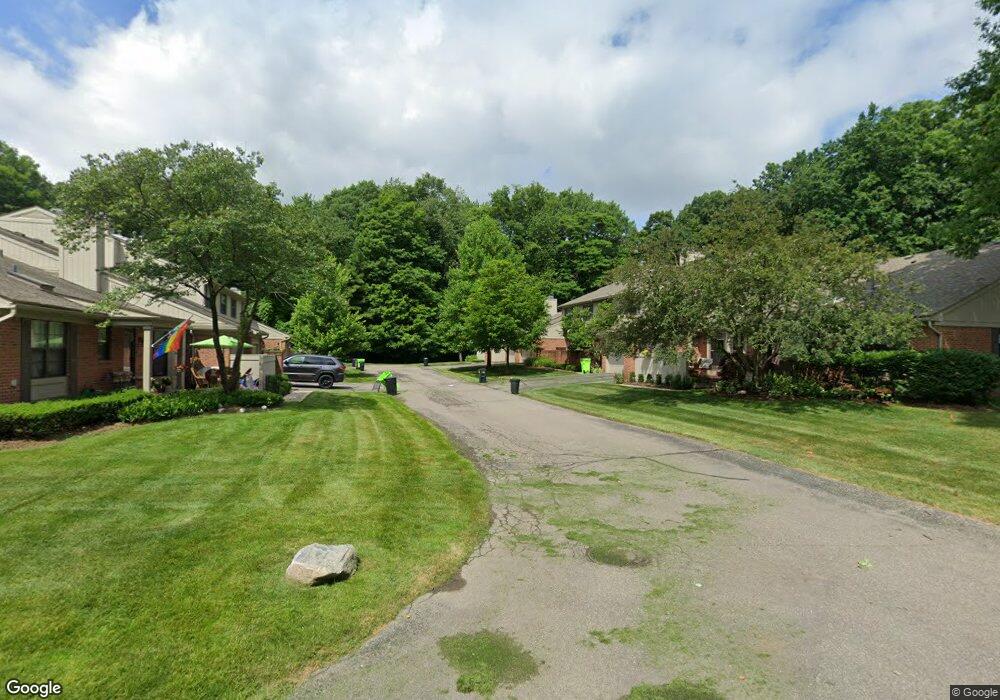 7184 Green Farm Rd unit 160, West Bloomfield, MI 48322 - photo 1