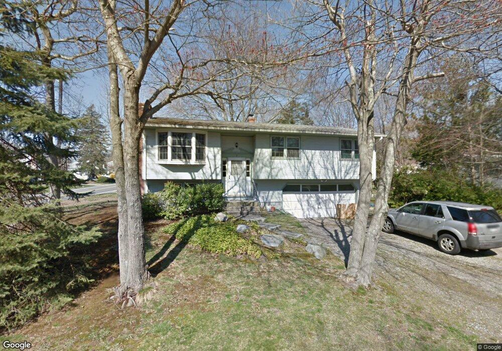 2 Simmons Rd, Barrington, RI 02806 - photo 1