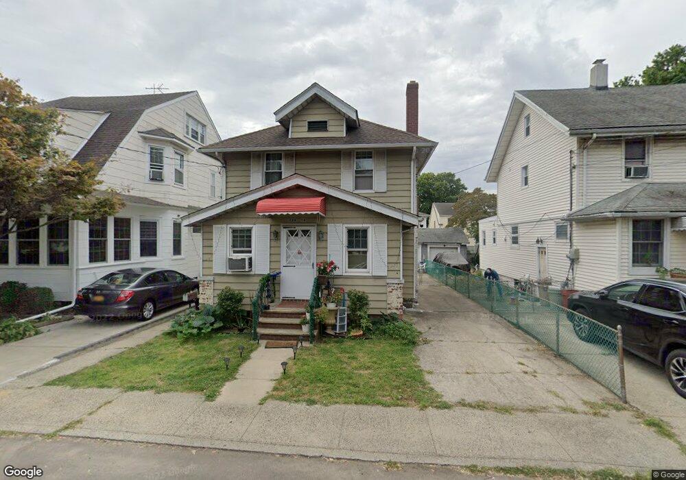 13510 61st Rd, Flushing, NY 11367 - photo 1