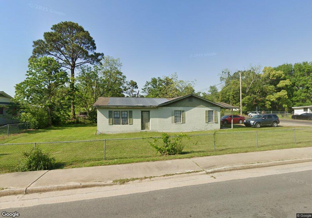 1217 Pearl Ave S, Douglas, GA 31533 - photo 1